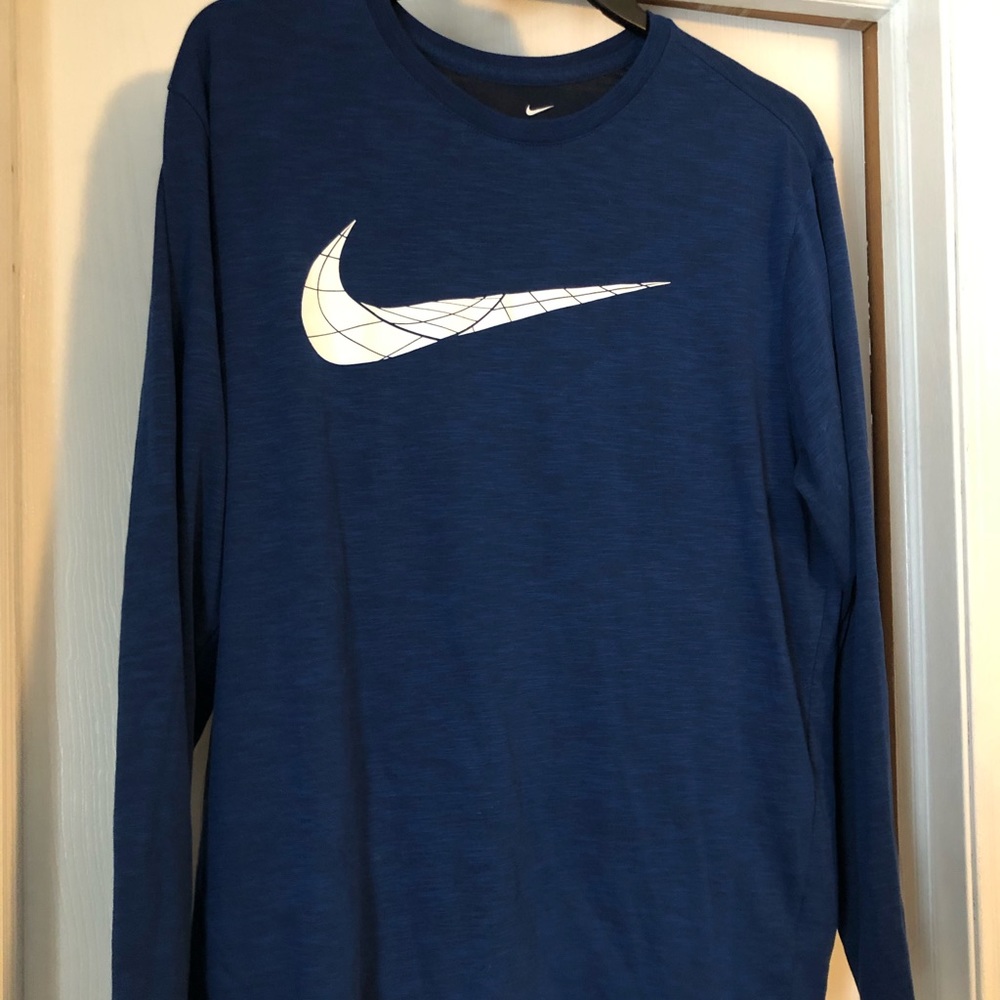 MENS Nike XXL Dry-Fit long sleeve shirt